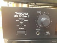 TASCAM MD-301 Mini Disc Recorder  professional